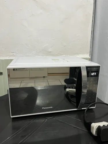 Micro-ondas Panasonic 21L ST27L