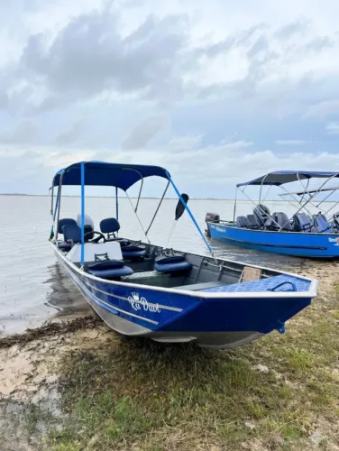 OPORTUNIDADE! Lindo Barco de 6 mts com motor Yamaha de 40hp completa