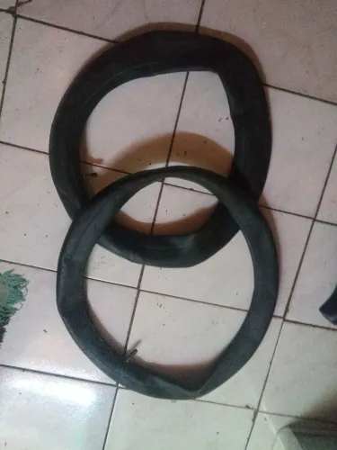 Vendo duas camara da biz semi novas