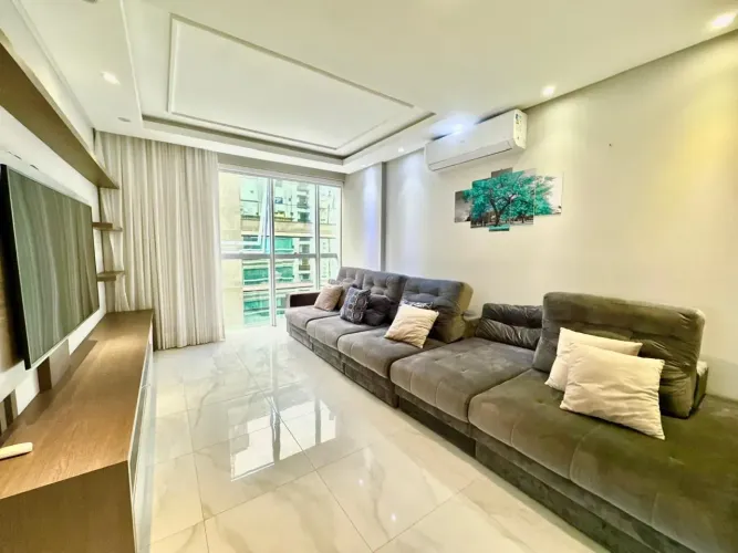 Apartamento 3 suítes, Meia Praia, Itapema, finamente mobiliado