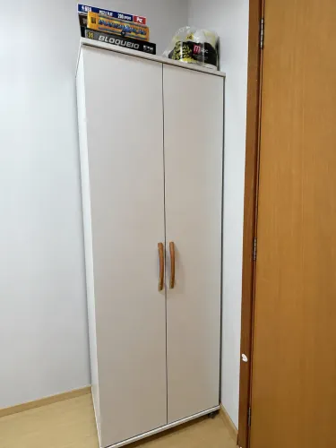 Armário branco 2 portas 