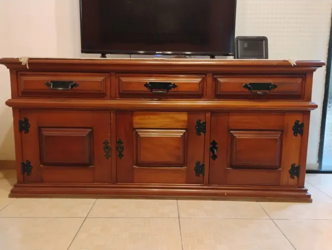 Buffet estilo colonial 
