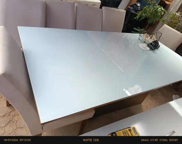 Vendo mesa 6 cadeiras top