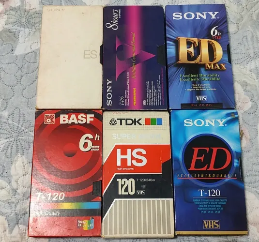 Lote de fita VHS usada