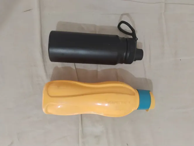 Garrafas térmica e Tupperware 
