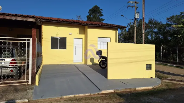 Casa em Condomínio à Venda, com 50 m², por R$ 200.000 - Braz Cubas, Mogi das Cruzes, SP