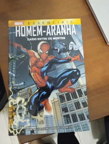 História em quadrinhos Homem Aranha, capa dura