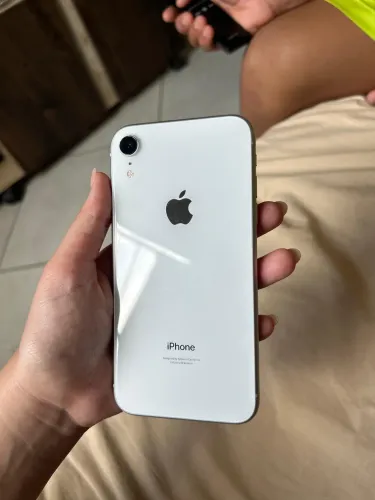 iPhone XR