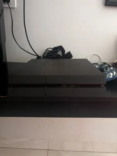 PS4 500Gb 1 controle + fifa 2022 e black ops 3
