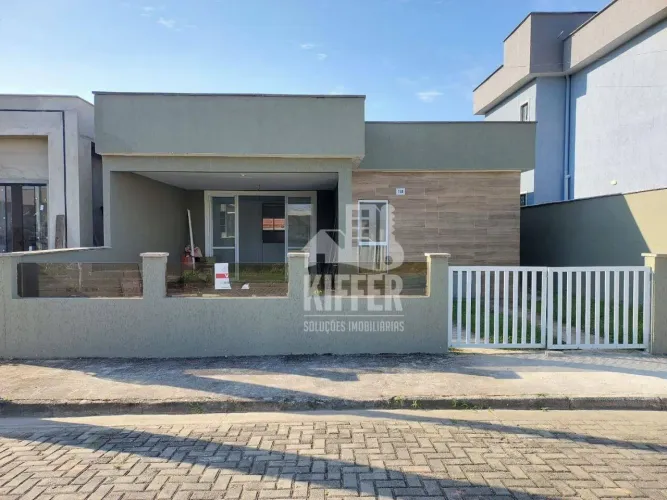Casa com 3 quartos para alugar, 104 m² por R$ 3.220/mês - Pindobas - Maricá/RJ