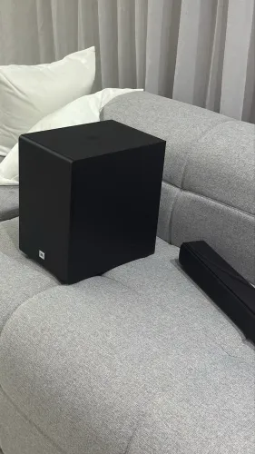kit JBL completo (soundbar + subwoofer)