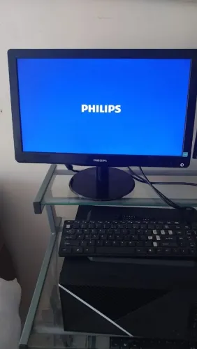 Computador Completo monitor Philipes
