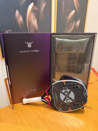 Vendo raquete Heroes The Bull 2025