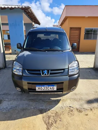 Peugeot Partner Van Escapade 1.6 Flex 16V 5P 2011