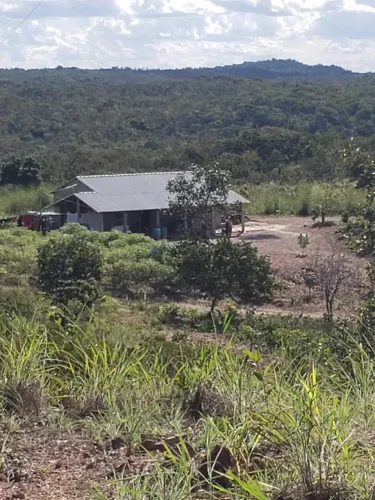 sitio com 130 hectares nas margens da BR 351 na região do manso a 71 km da cidad