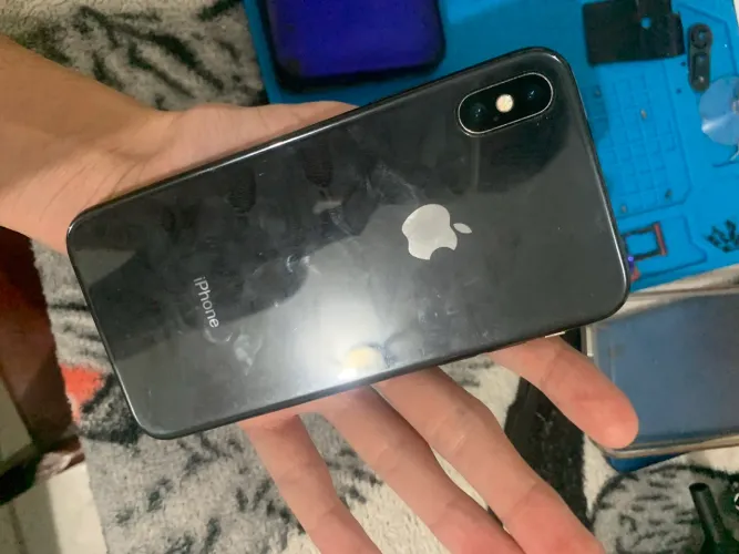 iPhone X