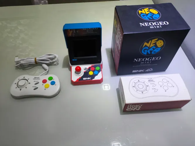 Neo geo mini estado novo + controle original