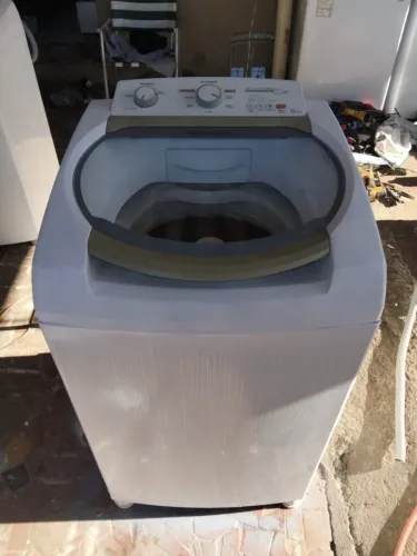 MÁQUINA DE LAVAR ROUPAS BRASTEMP 9KG