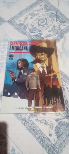HQ Carnificina Americana. Bryan hill e Leandro Fernandez. Editora Panini Dc Black label. 