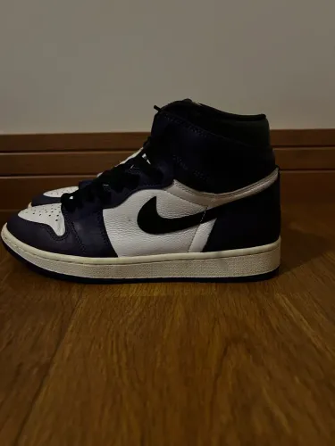 Air Jordan 1 High Court Purple Usado