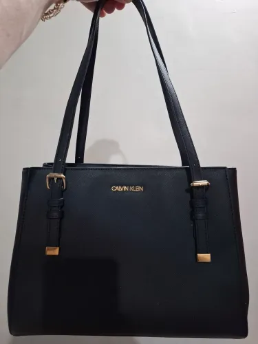 Bolsa preta Calvin Klein