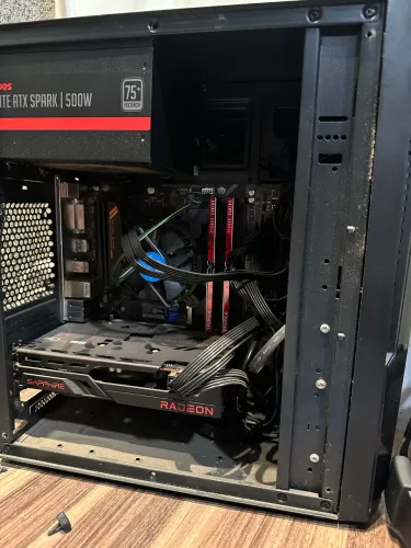 PC GAMER RX 6600 8GB + i5-9400F + 16GB RAM | Monitor AOC 27'' 240HZ
