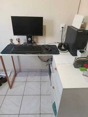 Mesa escritório/ nail designer 