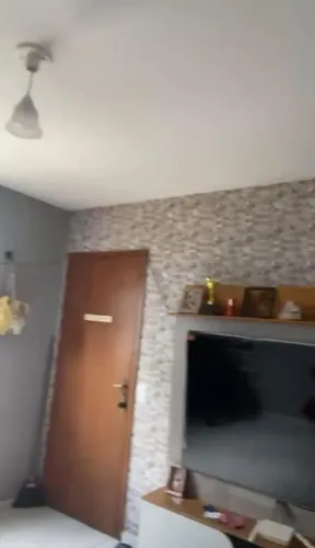 VENDE-SE APARTAMENTO 2 ANDAR