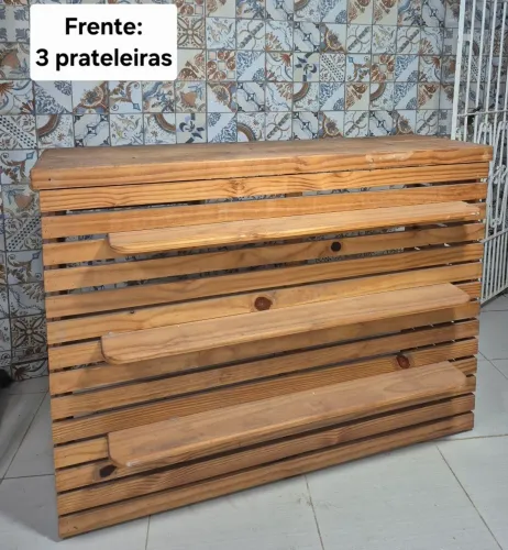 Balcão de Pinus