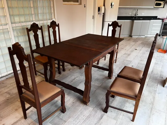 MESA DE MADEIRA