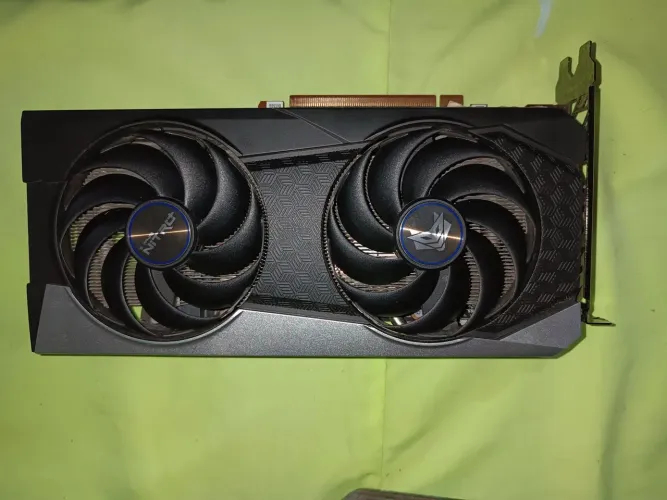 RX 6600 XT Seraphine