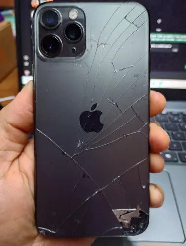 iPhone 11 Pro 64 GB | Bateria 90% | Funcionando | Para reparo