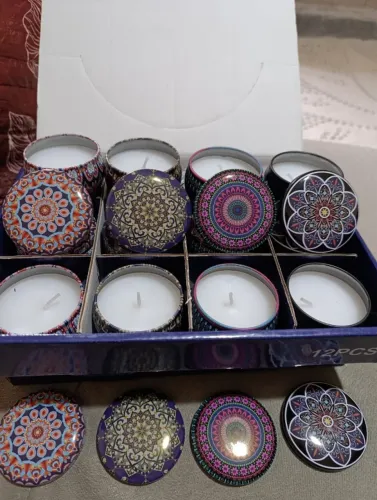 kit 4 Velas Aromáticas Perfumadas em Lata6x4cm, 4 Unidades, cores sortidas.