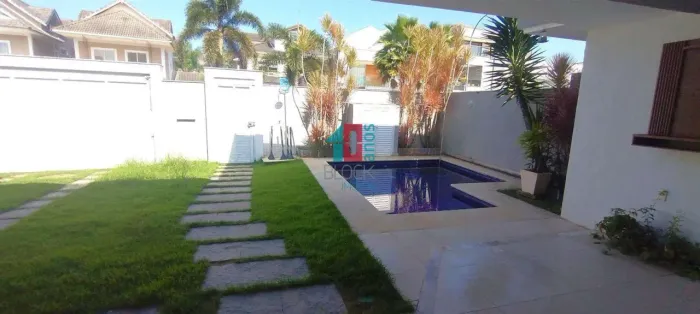 Recreio dos Bandeirantes | Casa de Condomínio 5 quartos, sendo 4 suites