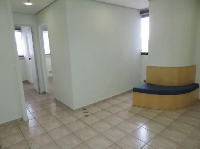 Sala/Conjunto para aluguel com 48 metros quadrados com 3 quartos em Vila Clementino - São