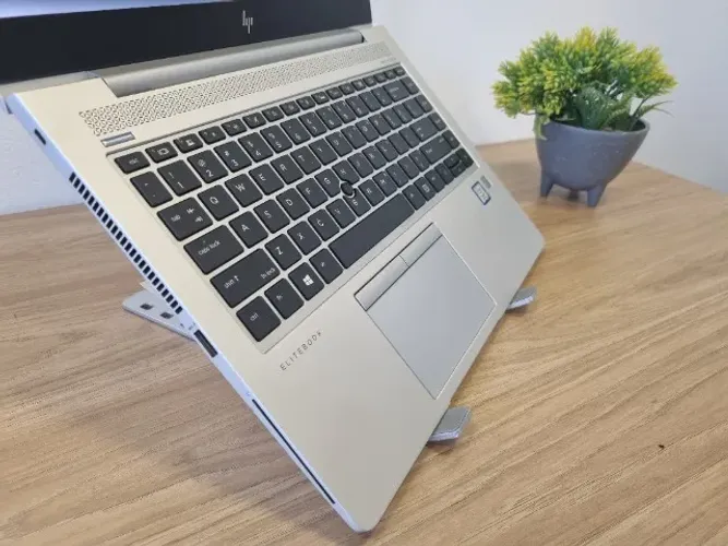 Notebook HP EliteBook 840 G6 - Core i7 | 8ª geração | 256GB SSD | 8GB DDR4 | 14"