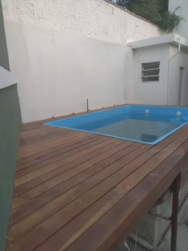 Piscina de fibra 3,25x2,25 completa com deck e filtro