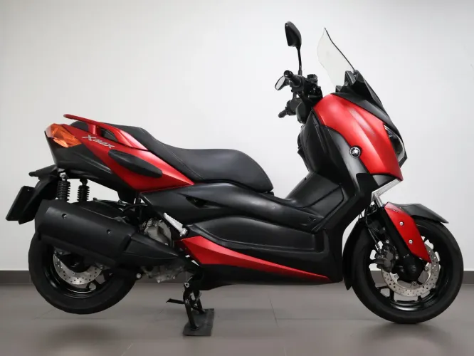 YAMAHA XMAX ABS