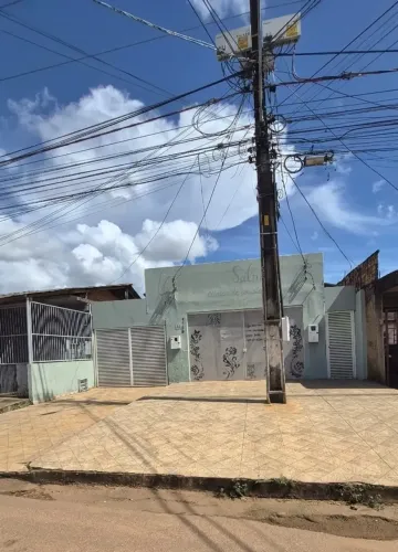 Imóvel a venda, na Avenida Calama, entre Guaporé e Mamoré