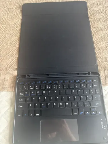Case com teclado iPad Air 4, 5