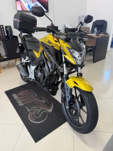 Cb 300f Twister 2023 / financiamos