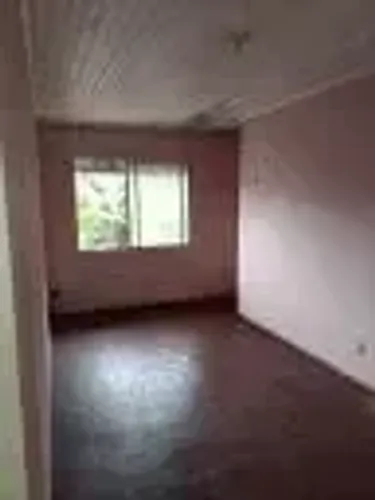 Praça 14 / Em vila / 02 quartos / 9 8 2 2 3 8 9. 7 3