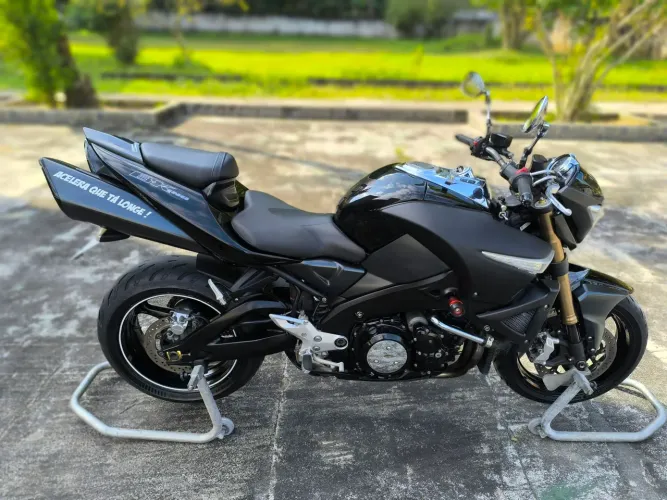 Suzuki B-king 1340 cc