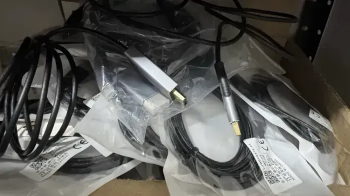 Lote Contendo 50 cabos USB C para DisplayPort