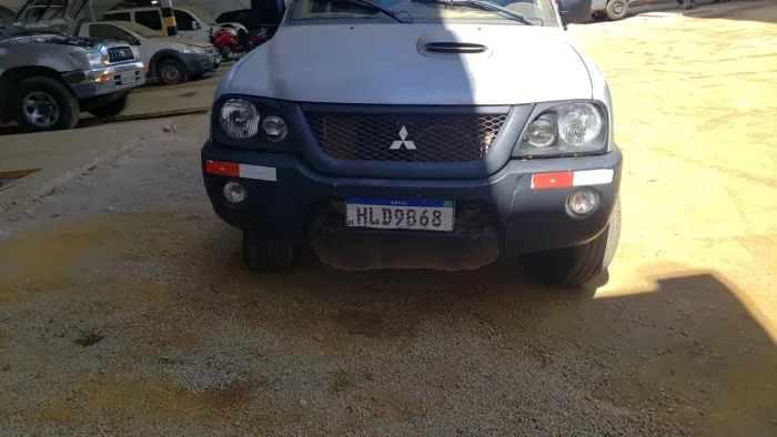 Mitsubishi L200 GL 2.5 4X4 CD Diesel 2012