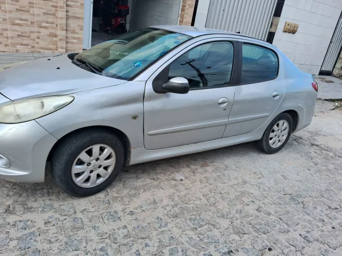 Peugeot 207 Sed. Passion XR Sport 1.4 Flex 8V 4P 2010