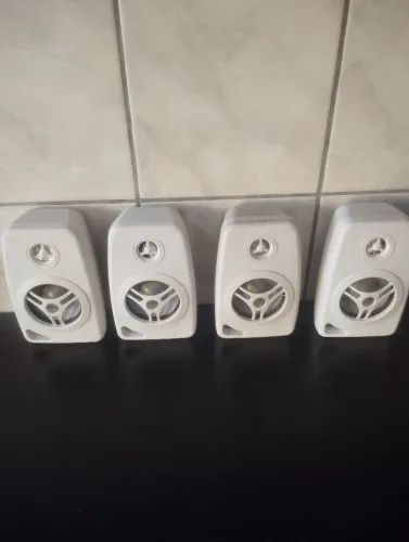 Caixas de som ambiente