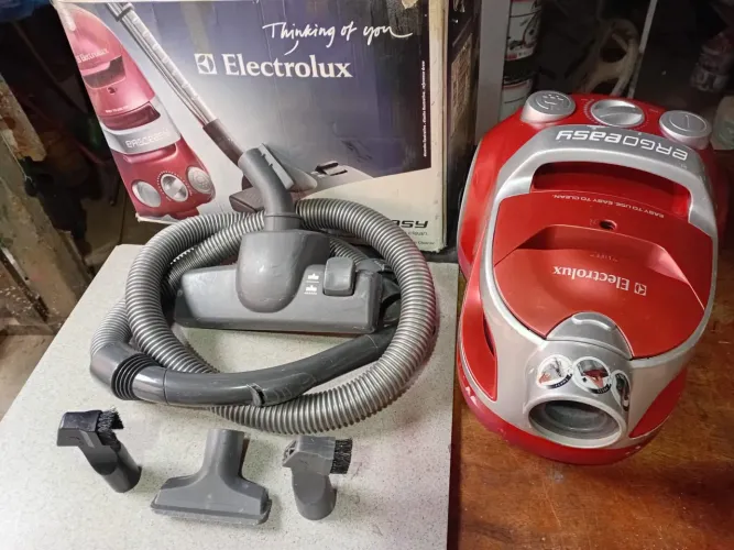 Aspirador Electrolux LiteF / Ergoeasy / Tit10 127V