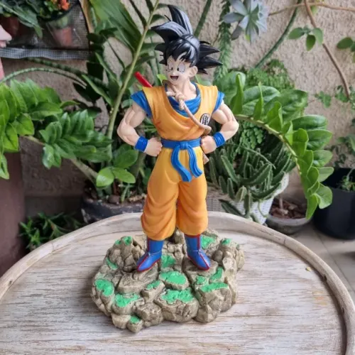 Action Figure Colecionável Goku: Dragon Ball Z 32cm Com Base Anime