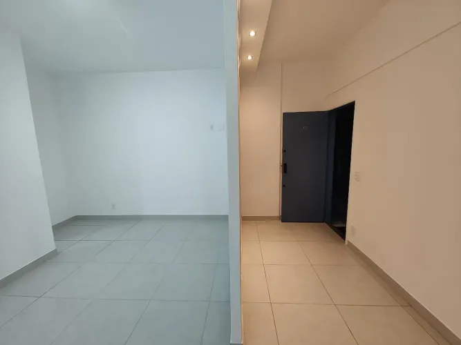 ALUGUEL DE SALA COMERCIAL GRANDE E COM DIVISÓRIA DE 60m2 COM 1 BANHEIRO NO BAIRRO DA APARE